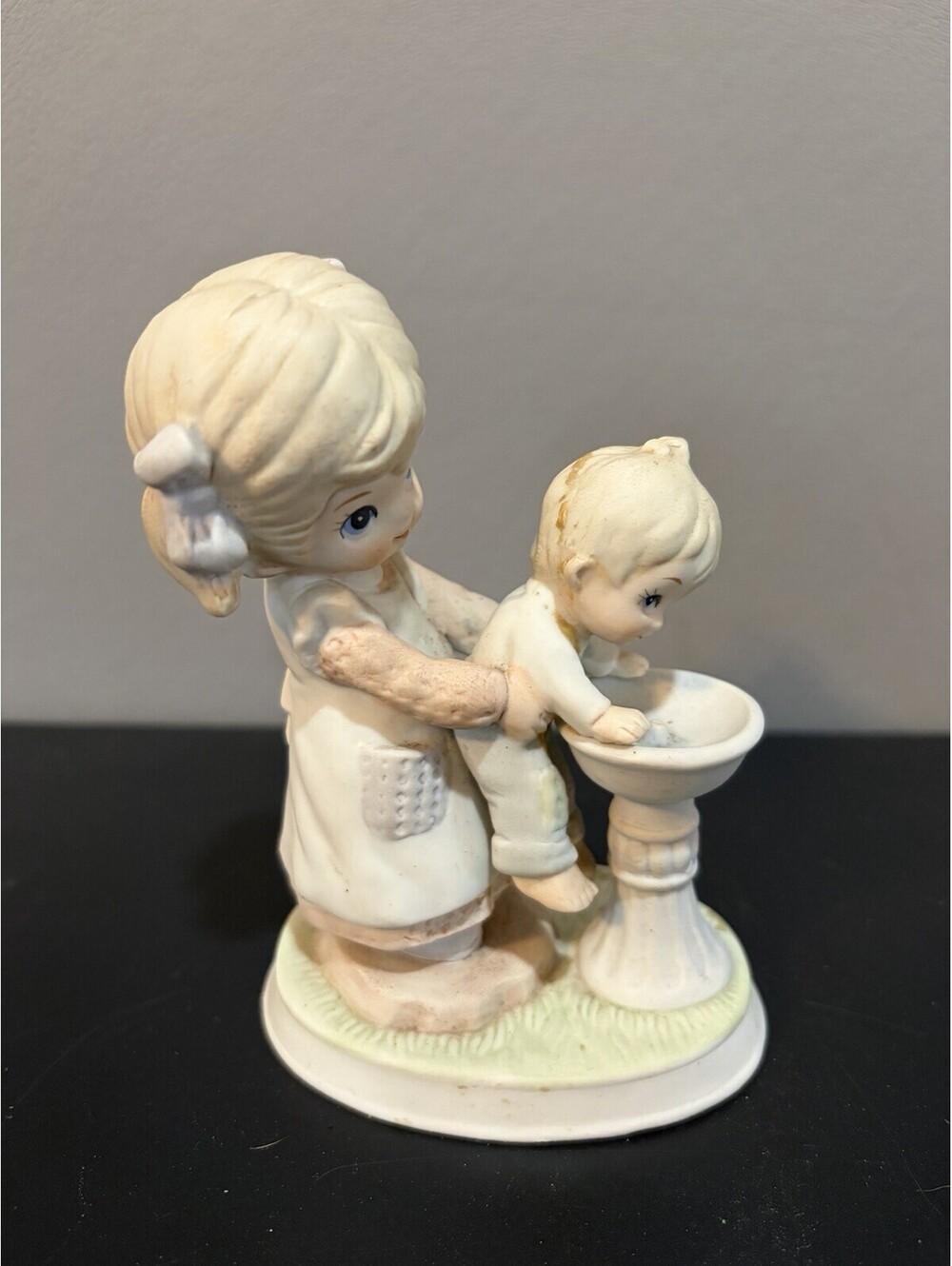 Vintage Homco Porcelain Figurine - Children Drinking at Fountain #1406